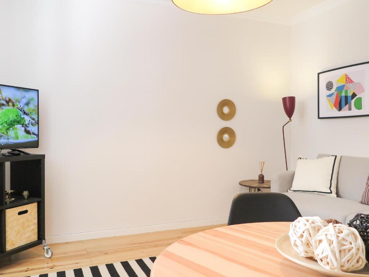 Historic Alfama Apt With Modern Style Lisboa Dış mekan fotoğraf